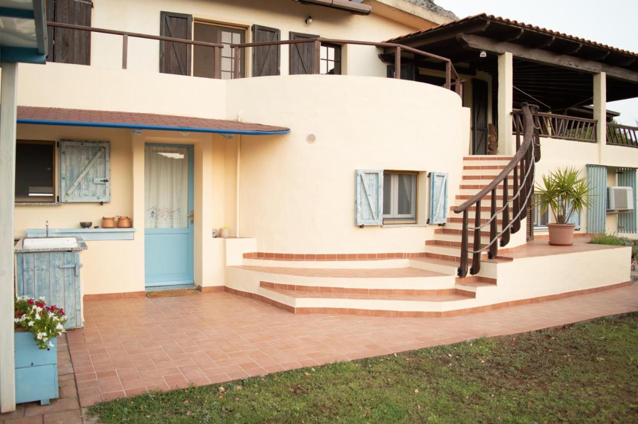 Nel Verde Del Villaggio - Casetta Celeste Gonnesa Exterior photo