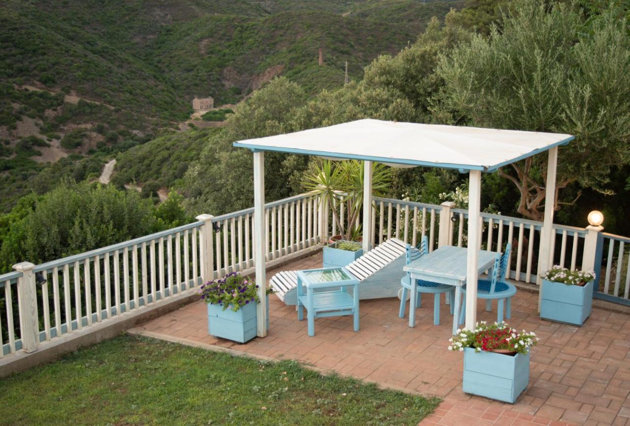 Nel Verde Del Villaggio - Casetta Celeste Gonnesa Exterior photo